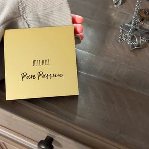 Milani Pure Passion pallette